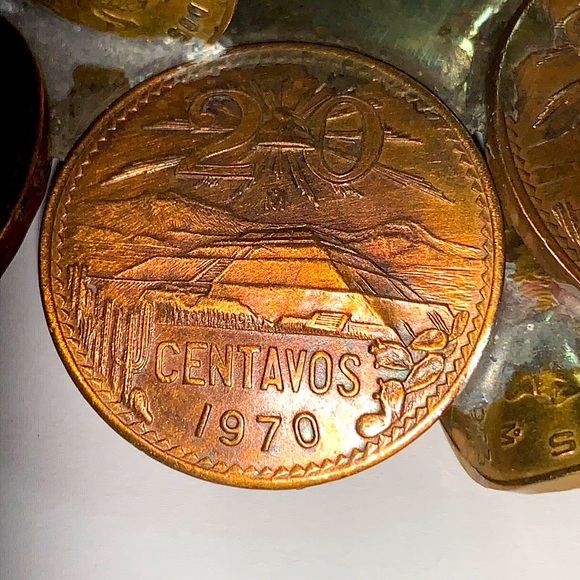 Vtg Aztec Mayan Calendar Ashtray with Centavos 1966, 1967 and 1970 coins - Picture 6 of 7